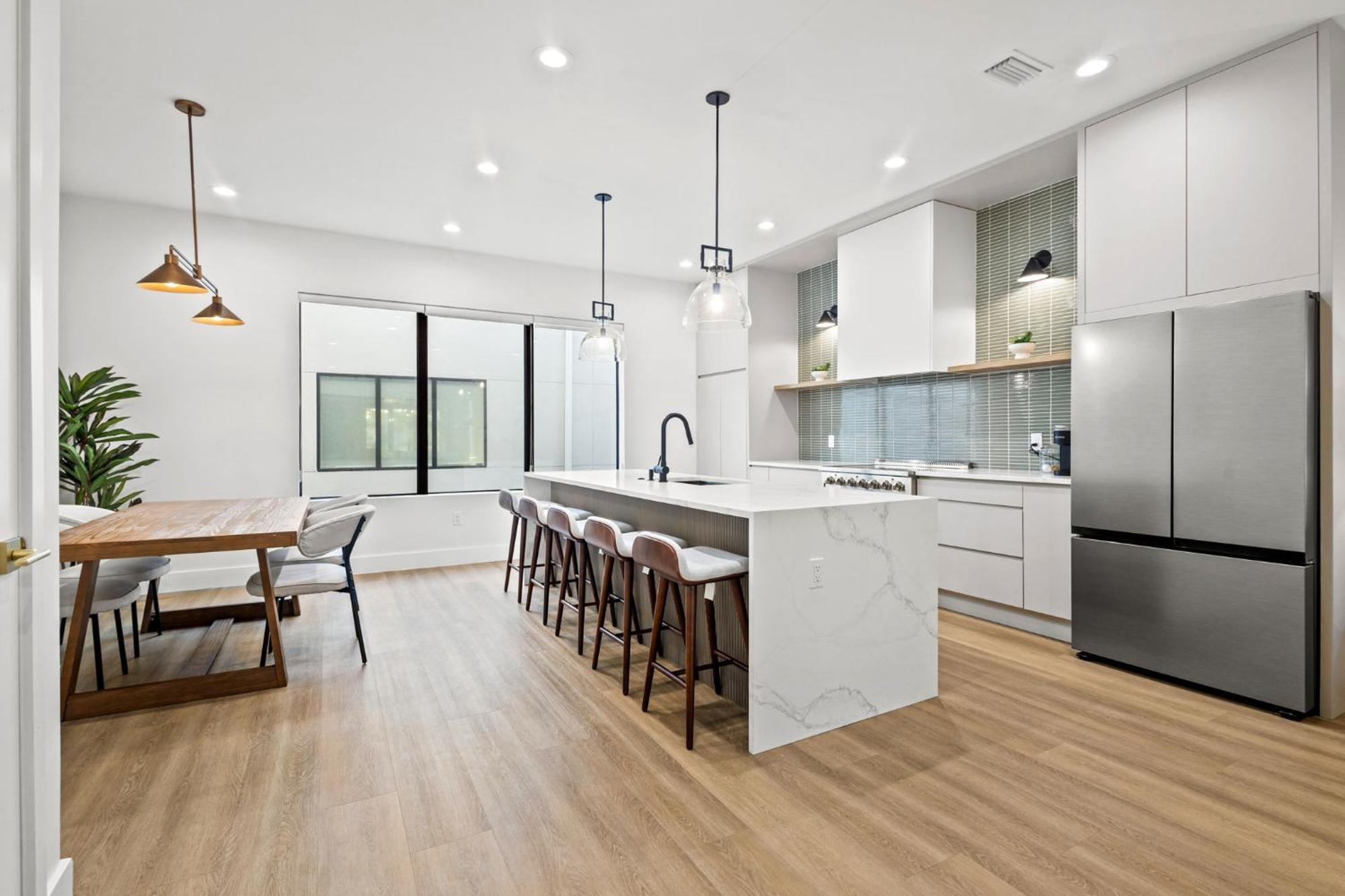 Warm Modern New Construction Townhome In Tampa Heights ภายนอก รูปภาพ