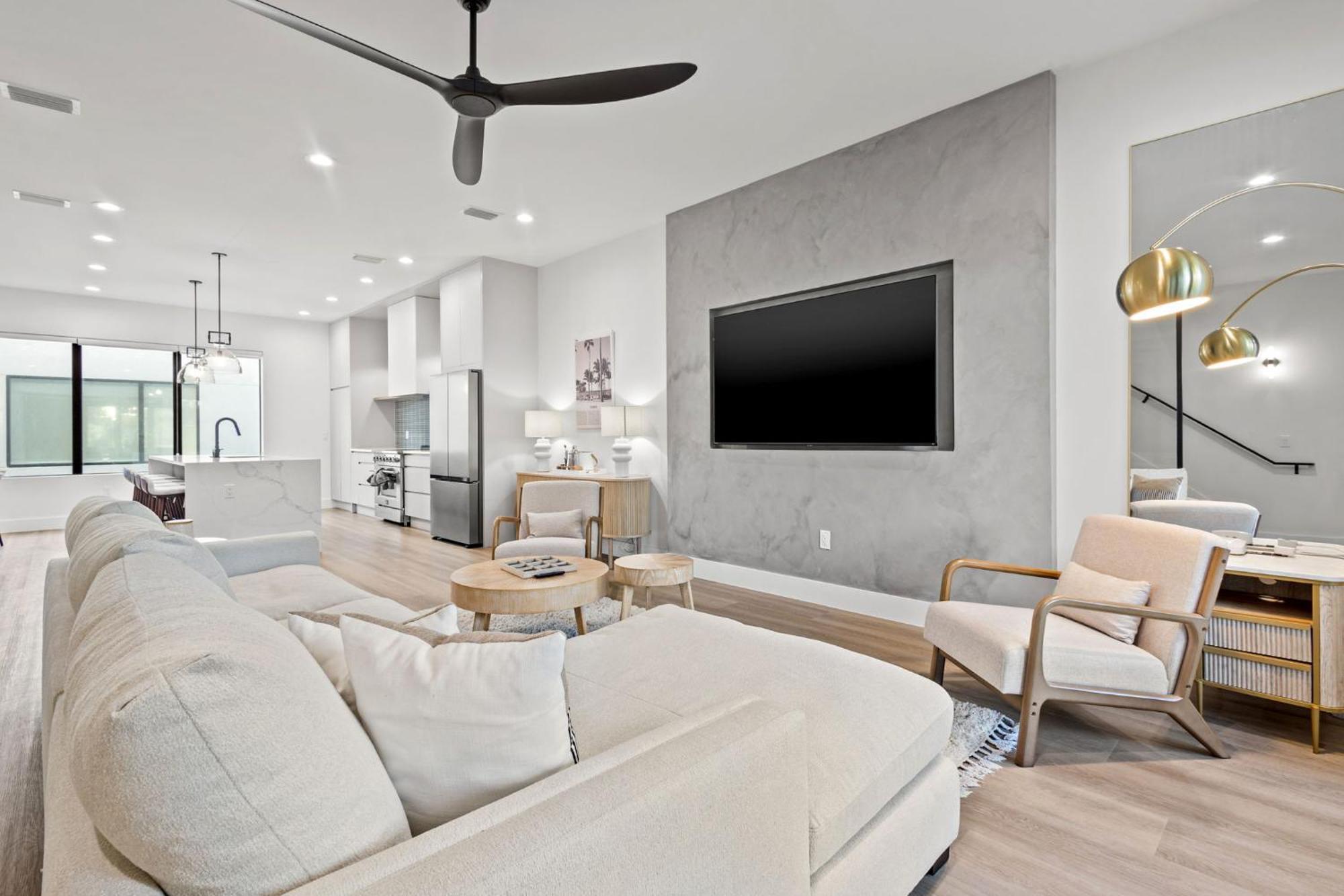 Warm Modern New Construction Townhome In Tampa Heights ภายนอก รูปภาพ