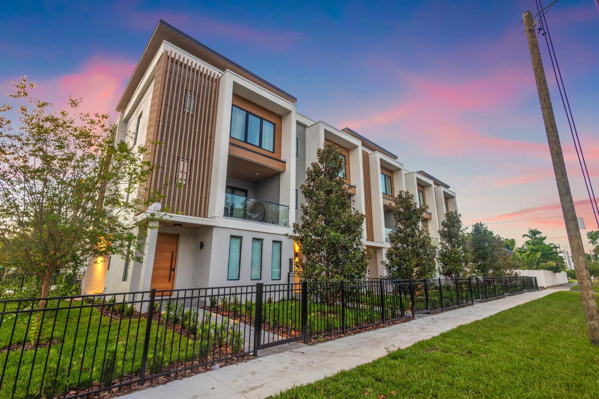 Warm Modern New Construction Townhome In Tampa Heights ภายนอก รูปภาพ